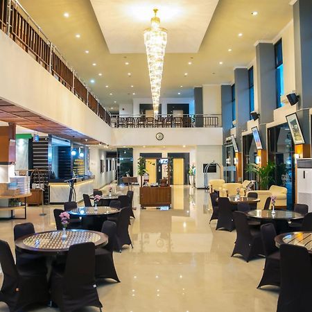 Mmugm Hotel Pakualaman Экстерьер фото